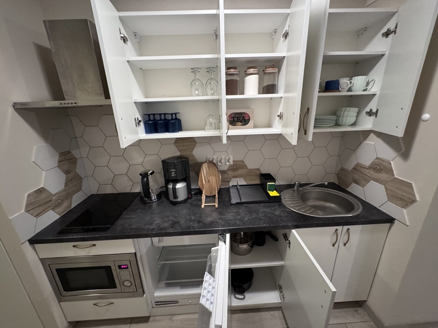 WHITE FROG SPÓŁKA Z OGRANICZONĄ ODPOWIEDZIALNOŚCIĄ - Zdjęcie 3