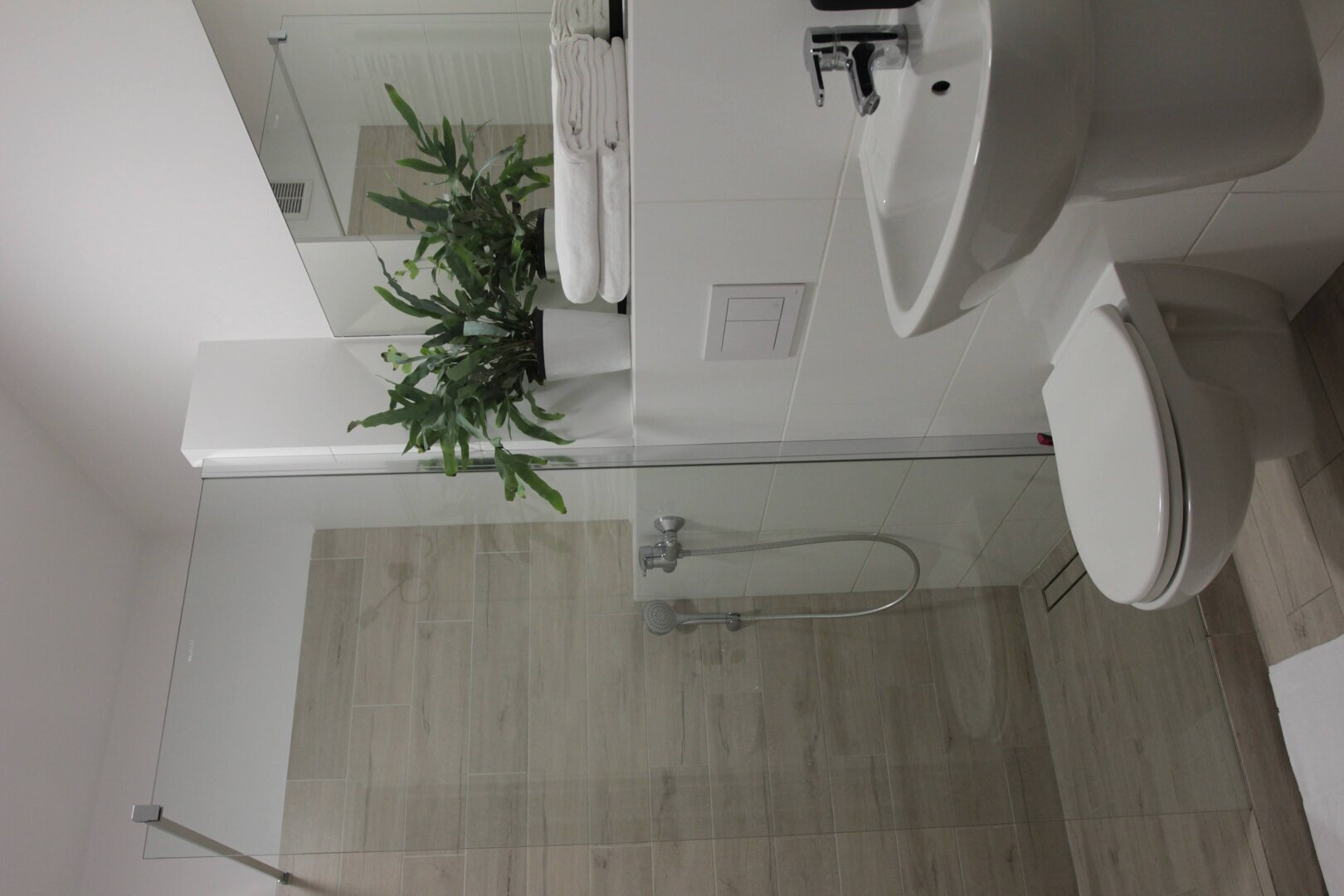 WHITE FROG SPÓŁKA Z OGRANICZONĄ ODPOWIEDZIALNOŚCIĄ - 10